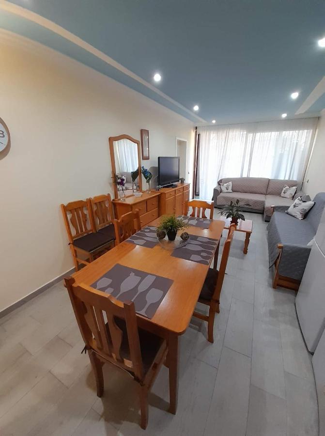 Primavera Apartment Olga With Free Wifi Арона Экстерьер фото