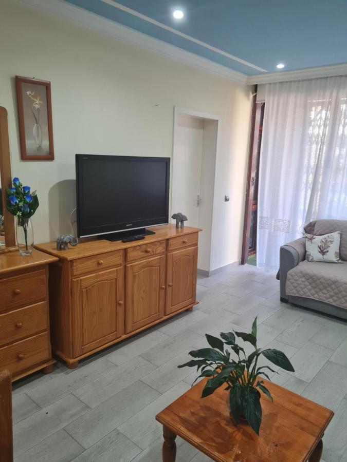 Primavera Apartment Olga With Free Wifi Арона Экстерьер фото